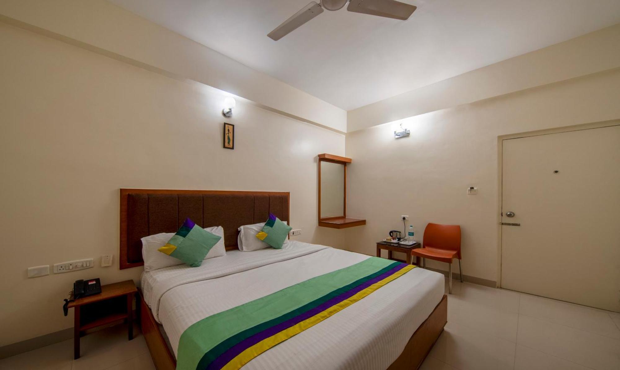 Hotel Treebo Sam Residency à Coimbatore Extérieur photo