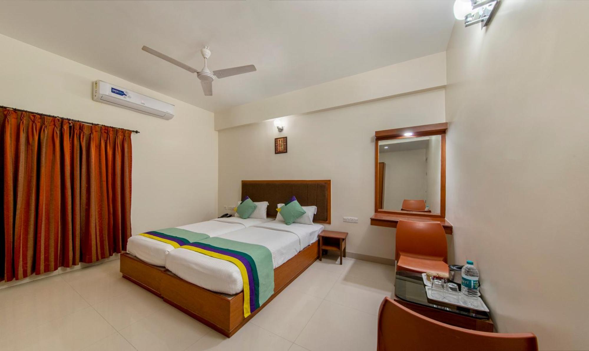 Hotel Treebo Sam Residency à Coimbatore Extérieur photo